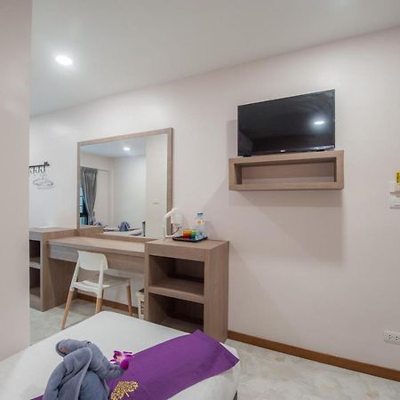 เดอะ มูนไนท์ โฮเต็ล Hostel กรุงเทพมหานคร ภายนอก รูปภาพ