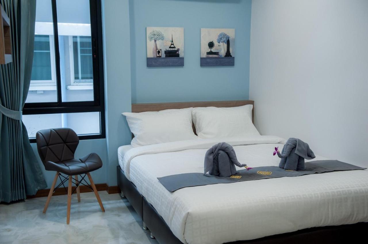 เดอะ มูนไนท์ โฮเต็ล Hostel กรุงเทพมหานคร ภายนอก รูปภาพ