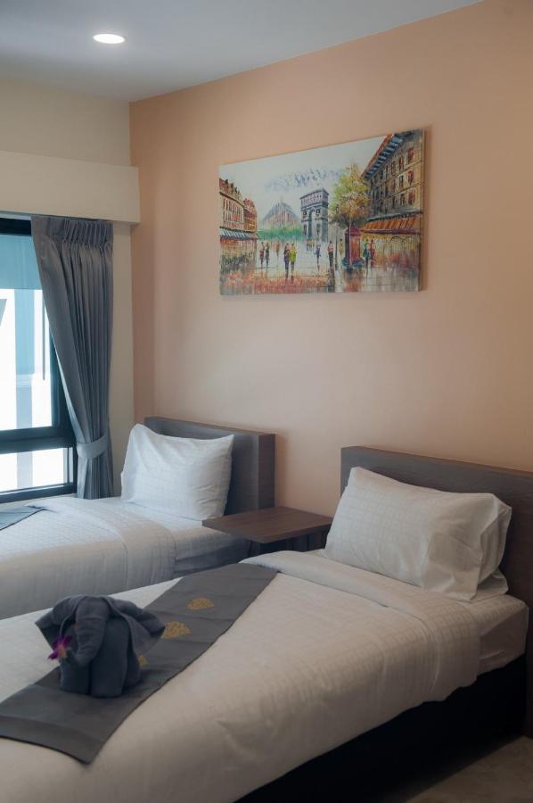 เดอะ มูนไนท์ โฮเต็ล Hostel กรุงเทพมหานคร ภายนอก รูปภาพ