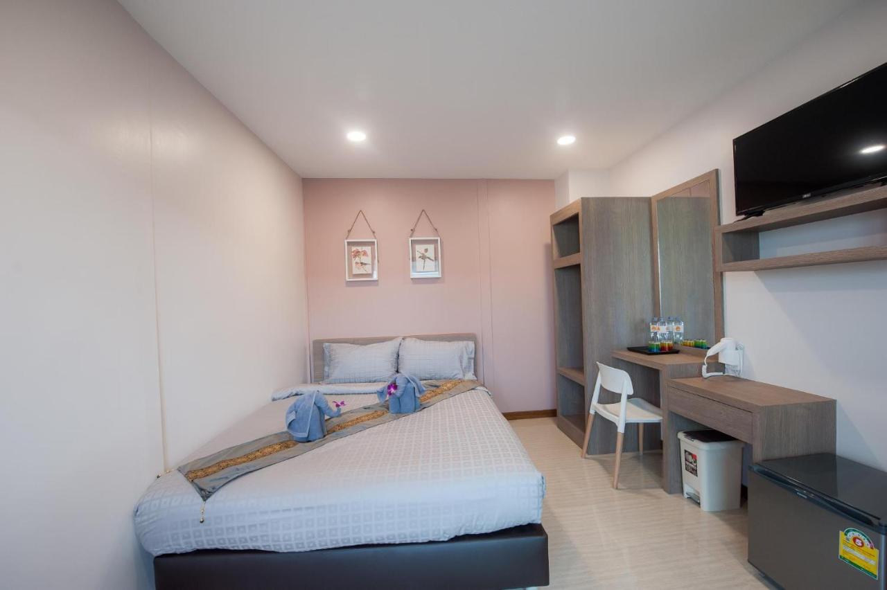 เดอะ มูนไนท์ โฮเต็ล Hostel กรุงเทพมหานคร ภายนอก รูปภาพ