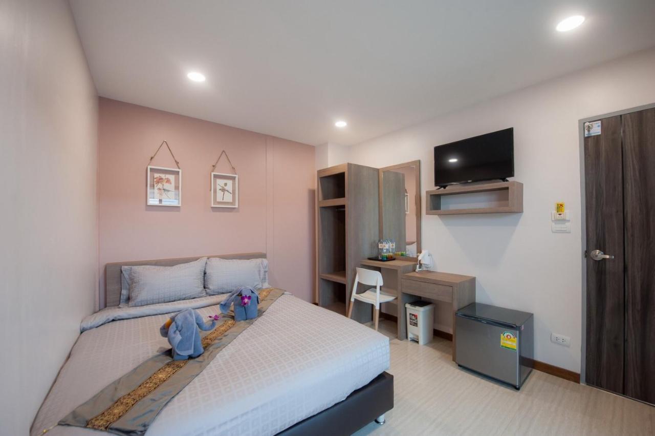 เดอะ มูนไนท์ โฮเต็ล Hostel กรุงเทพมหานคร ภายนอก รูปภาพ